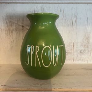 Rae Dunn Green SPROUT Vase 5.25” Tall NWT